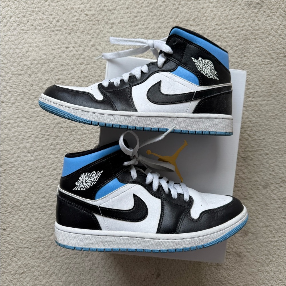 Nike Air Jordan 1 Mid women’s size 9.5 black, white, university blue